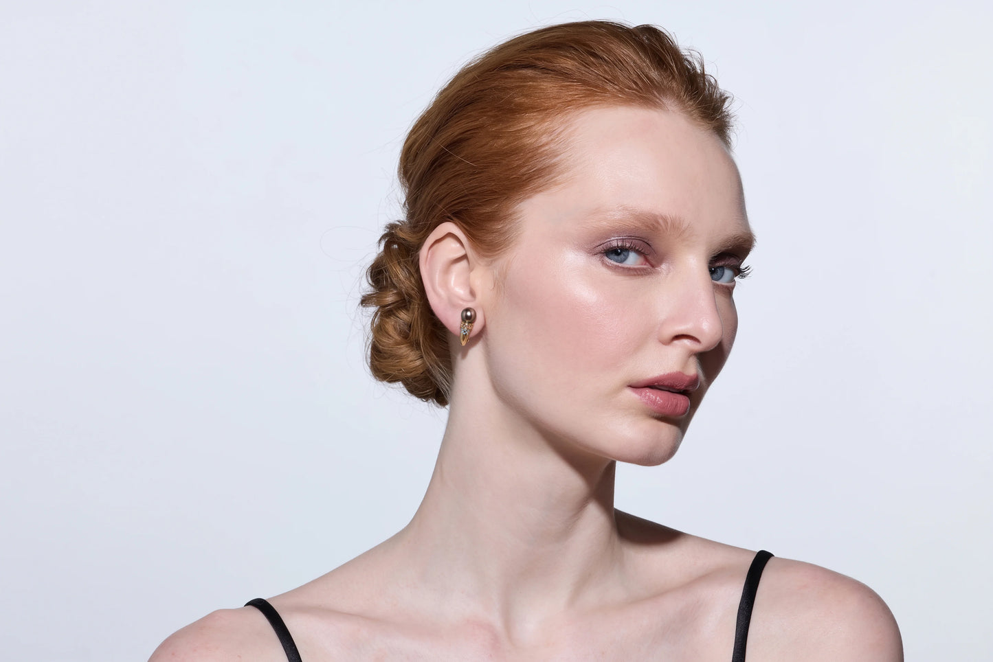 WHIT EARRING 18k GOLD