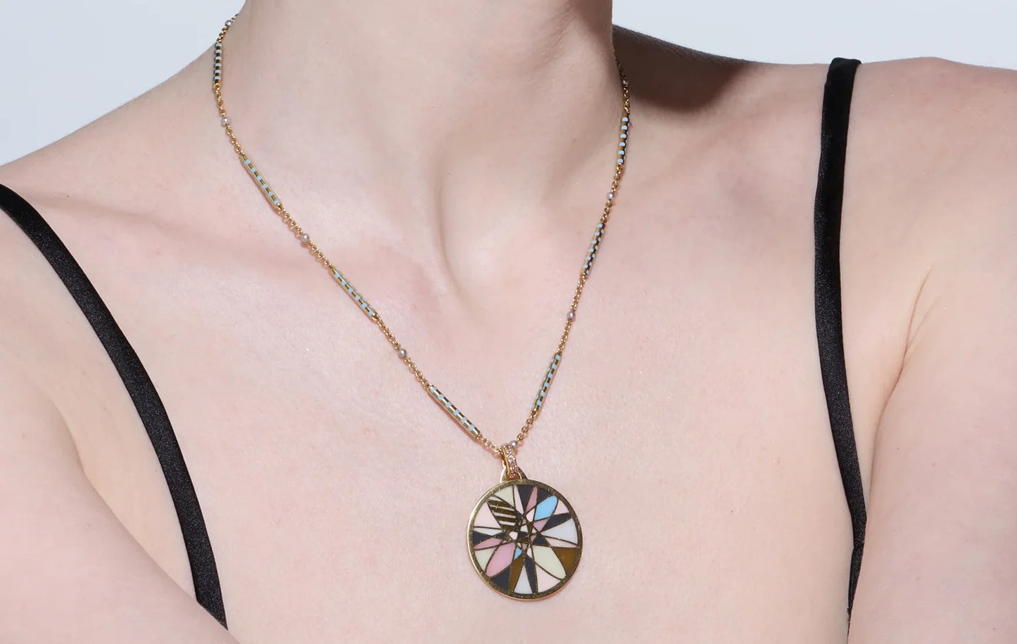 MANDALA PENDANT 18k GOLD
