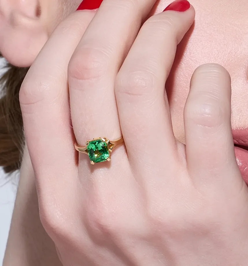 Eva RING 18k YELLOW GOLD
